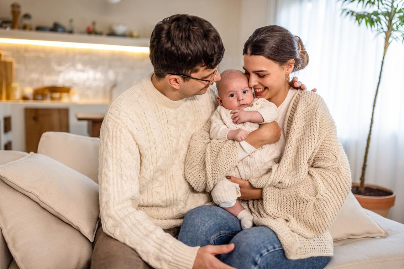 Breastfeeding vs Formula Feeding: What Parents Should Know